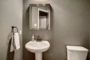 117 W Kamoi Ct, Bastrop, TX 78602 - Photo 27