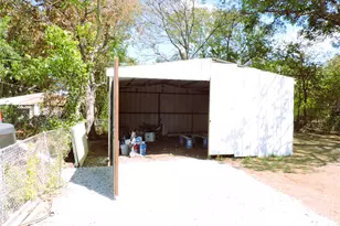 705 E Hwy 82, Nocona, TX 76255 - Photo 23
