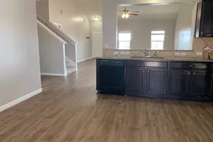 384 Discovery, Kyle, TX 78640 - Photo 5