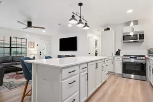 1300 Haskell St, Austin, TX 78702 - Photo 23