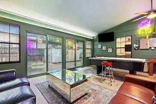 1300 Haskell St, Austin, TX 78702 - Photo 19