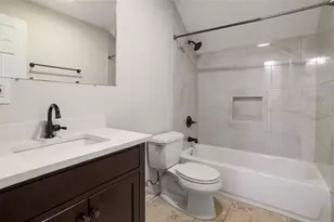 2401 Leon St, Austin, TX 78705 - Photo 5