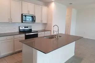 13013 Carswell St, Austin, TX 78754 - Photo 9