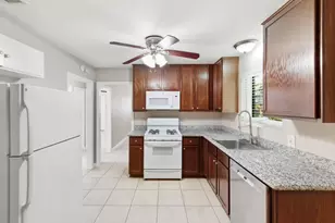 1308 E 52nd St, Austin, TX 78723 - Photo 13