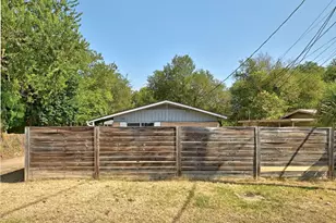 1308 E 52nd St, Austin, TX 78723 - Photo 3