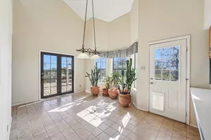 407 Country Ln, McDade, TX 78650 - Photo 11