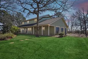 407 Country Ln, McDade, TX 78650 - Photo 1