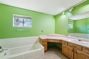 407 Country Ln, McDade, TX 78650 - Photo 17