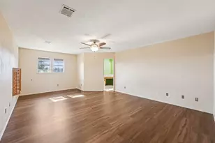 407 Country Ln, McDade, TX 78650 - Photo 15