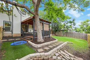 1800 Rainy Meadows Dr, Austin, TX 78758 - Photo 35