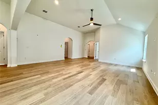 471 Young St, Buda, TX 78610 - Photo 7