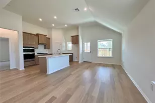 471 Young St, Buda, TX 78610 - Photo 5