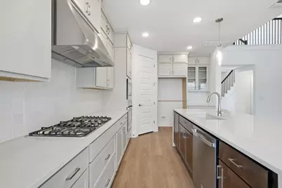 9500 Hamadryas Drive, Austin, TX 78744 - Photo 9