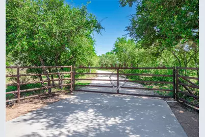 322 Maverick Way, Briggs, TX 78608 - Photo 11