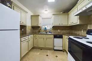 2826 Salado St, Austin, TX 78705 - Photo 27