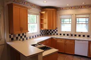 2826 Salado St, Austin, TX 78705 - Photo 11