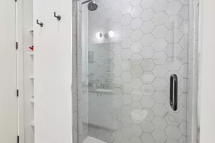 800 Embassy Dr, Austin, TX 78702 - Photo 15