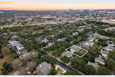 1406 Dapplegrey Lane, Austin, TX 78727 - Photo 31