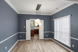 1406 Dapplegrey Ln, Austin, TX 78727 - Photo 5