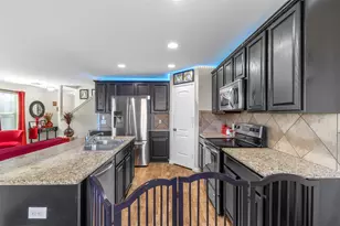 12202 Walter Vaughn Dr, Manor, TX 78653 - Photo 9
