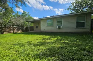 130 Star of Texas Dr, Kyle, TX 78640 - Photo 21