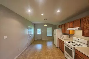 130 Star of Texas Dr, Kyle, TX 78640 - Photo 5