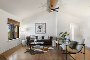 2008 Matthews Ln, Austin, TX 78745 - Photo 11