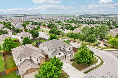 10033 Gertrudis Loop, Austin, TX 78747 - Photo 5