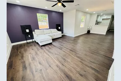 617 Persimmon Street, Lockhart, TX 78644 - Photo 3