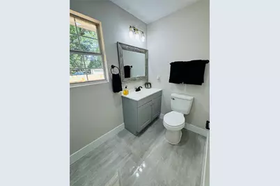 617 Persimmon Street, Lockhart, TX 78644 - Photo 15