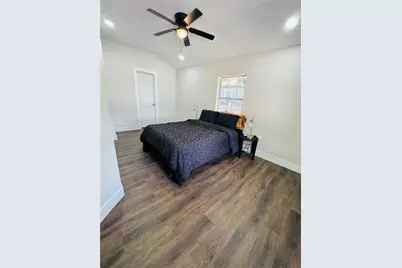 617 Persimmon Street, Lockhart, TX 78644 - Photo 9