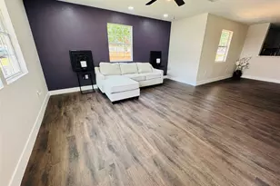 617 Persimmon St, Lockhart, TX 78644 - Photo 1