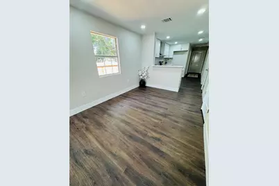 617 Persimmon Street, Lockhart, TX 78644 - Photo 5