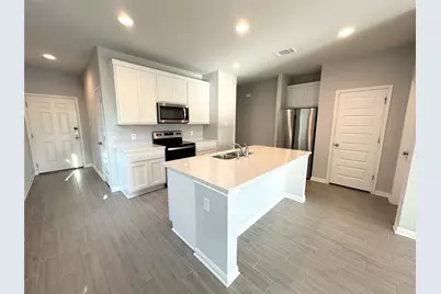 243 Kellys Heroes Way, Jarrell, TX 76537 - Photo 3