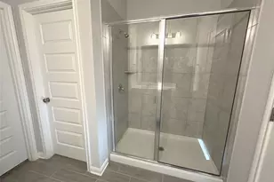 243 Kellys Heroes Wy, Jarrell, TX 76537 - Photo 11