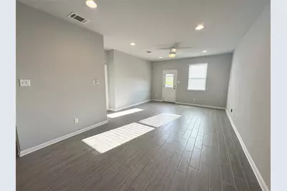 243 Kellys Heroes Way, Jarrell, TX 76537 - Photo 5