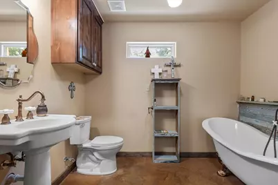 [Address not provided], Schulenburg, TX 78956 - Photo 17