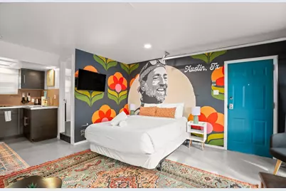 1406 Summit Street, Austin, TX 78741 - Photo 3