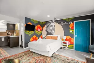 1406 Summit St, Austin, TX 78741 - Photo 3