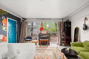 1406 Summit St, Austin, TX 78741 - Photo 19