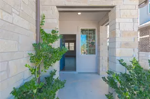 114 Mercer St, Bastrop, TX 78602 - Photo 3