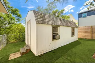 11004 Elm St, Jonestown, TX 78645 - Photo 35