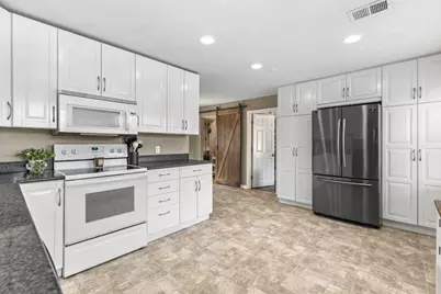 11004 Elm Street, Jonestown, TX 78645 - Photo 13