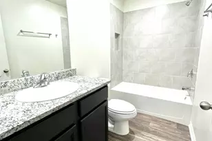 113 Sunnymeade Ln, Jarrell, TX 76537 - Photo 11