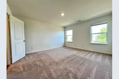 113 Sunnymeade Lane, Jarrell, TX 76537 - Photo 17