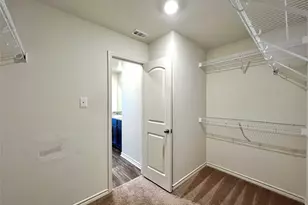 113 Sunnymeade Ln, Jarrell, TX 76537 - Photo 9