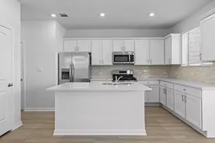 2208B Cornfield Dr, Pflugerville, TX 78660 - Photo 5