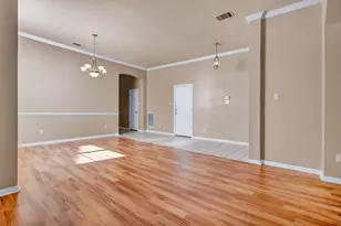 1901 Dapplegrey Ln, Austin, TX 78727 - Photo 23