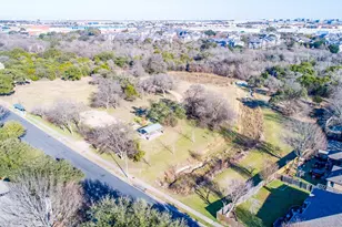 1901 Dapplegrey Ln, Austin, TX 78727 - Photo 3