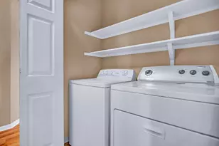 1901 Dapplegrey Ln, Austin, TX 78727 - Photo 15